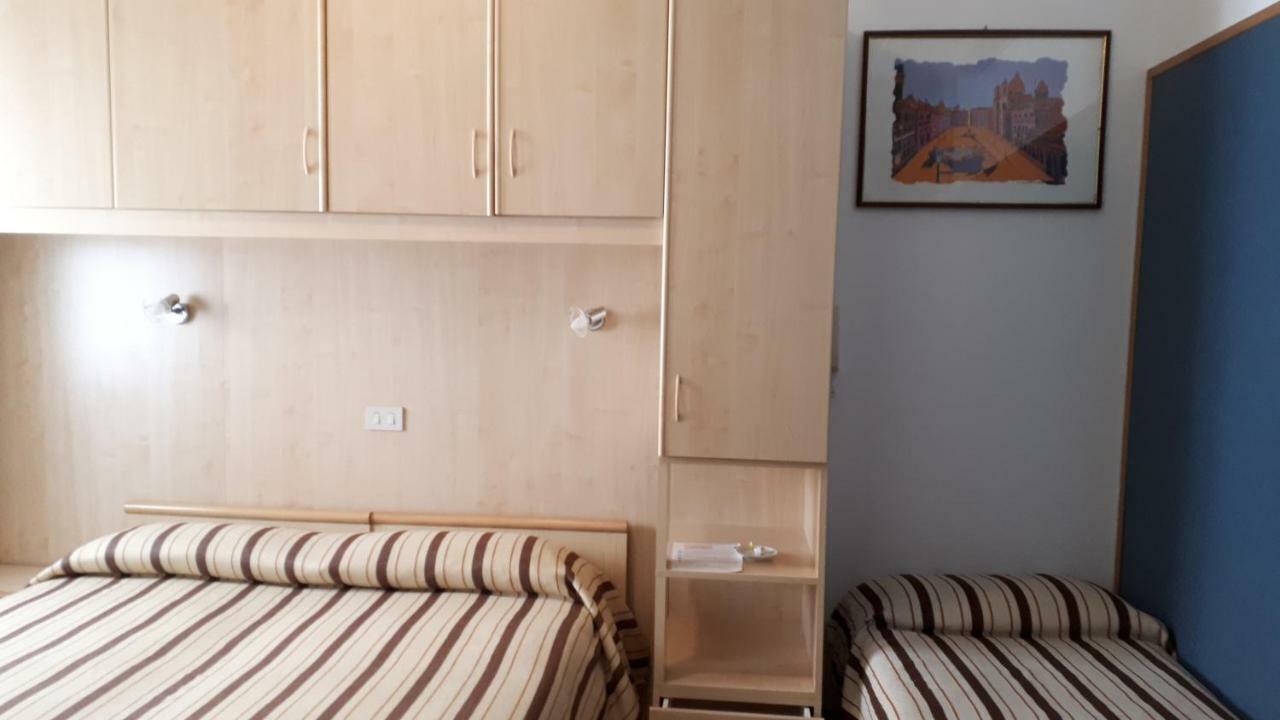 Hotel Villa Dina Lido di Jesolo Dış mekan fotoğraf