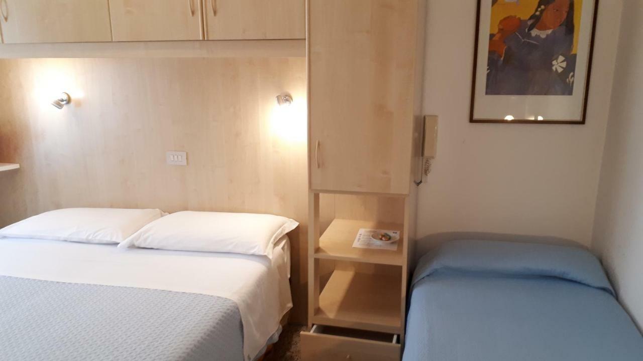 Hotel Villa Dina Lido di Jesolo Dış mekan fotoğraf