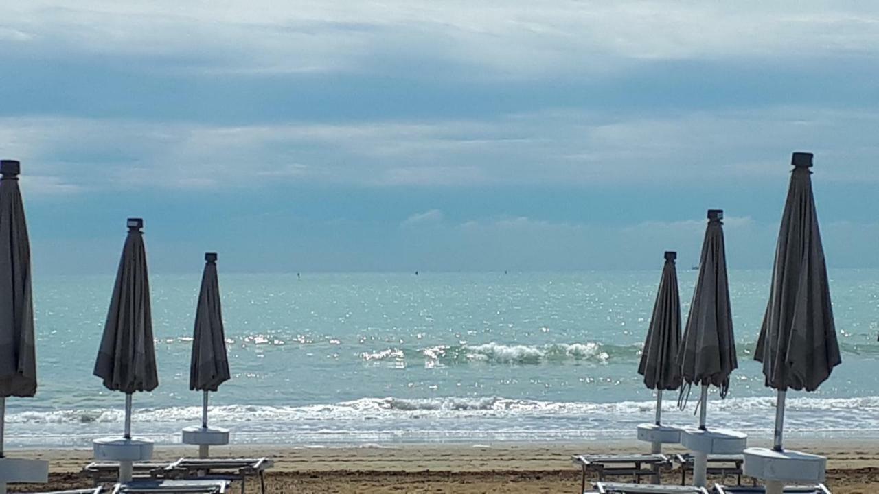 Hotel Villa Dina Lido di Jesolo Dış mekan fotoğraf