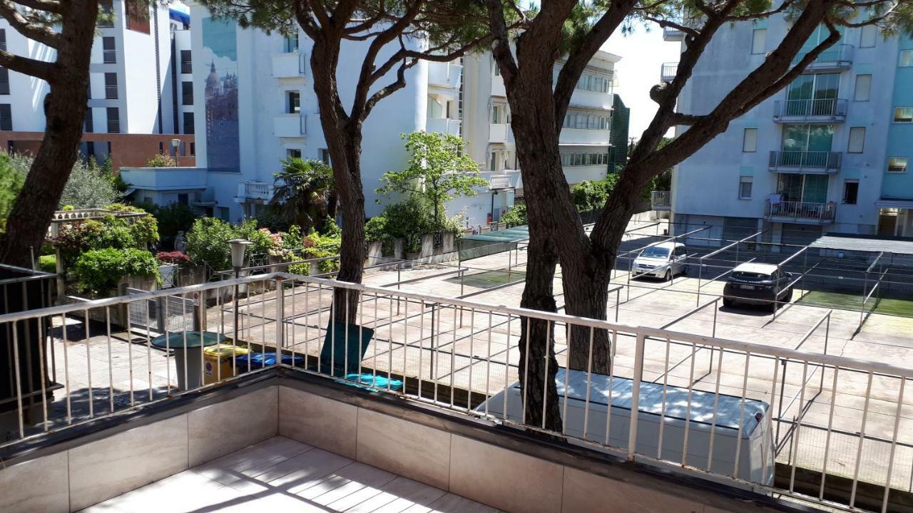 Hotel Villa Dina Lido di Jesolo Dış mekan fotoğraf