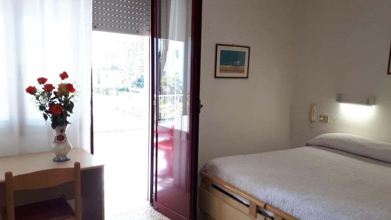 Hotel Villa Dina Lido di Jesolo Dış mekan fotoğraf
